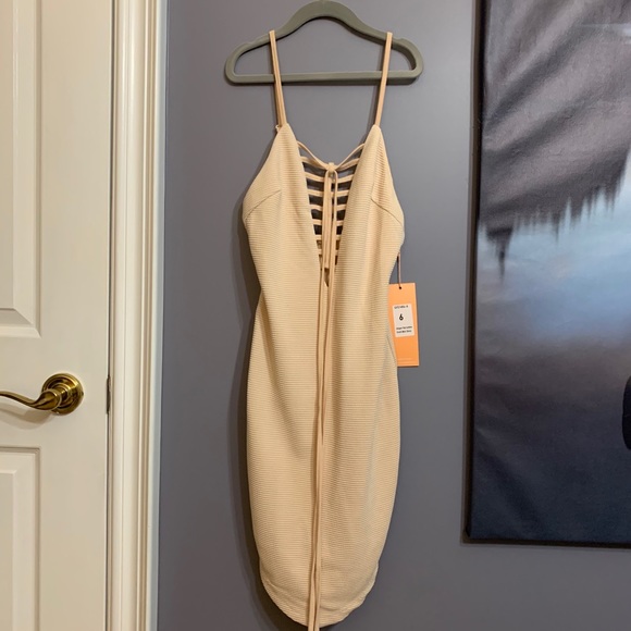 Dress - Picture 1 of 2